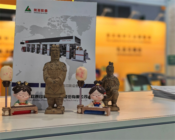 昆陆印机携“兵马俑”赴沪参展